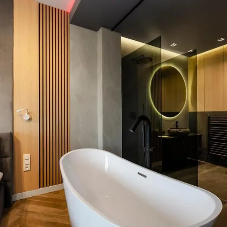 Appartement Lupoapartments Premium Z Klimatyzacja, Wanna W Sypialni Manufaktura Parking Dostep Na Kod Łódź