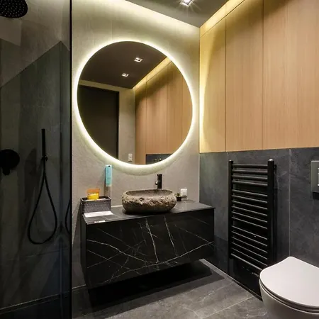 Lupoapartments Premium Z Klimatyzacja, Wanna W Sypialni Manufaktura Parking Dostep Na Kod Appartement