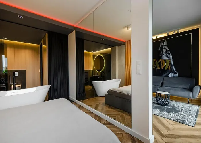 Lupoapartments Premium Z Klimatyzacja, Wanna W Sypialni Manufaktura Parking Dostep Na Kod